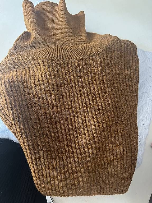 Maglioni & Felpe: pullover  – Usato da Minusio venduto da www_6ybt 2