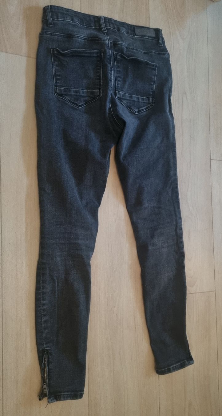 Only Jeans: ONLY Ankle Jeans Grösse 27/32 – D'occasion à Rorbas par Bettlee 1