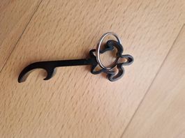Schlüsselanhänger mit Flaschenöffner, Keychain