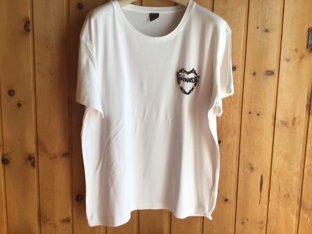Damen T-Shirt Pinko Herzapplikation Weiss Grösse XL