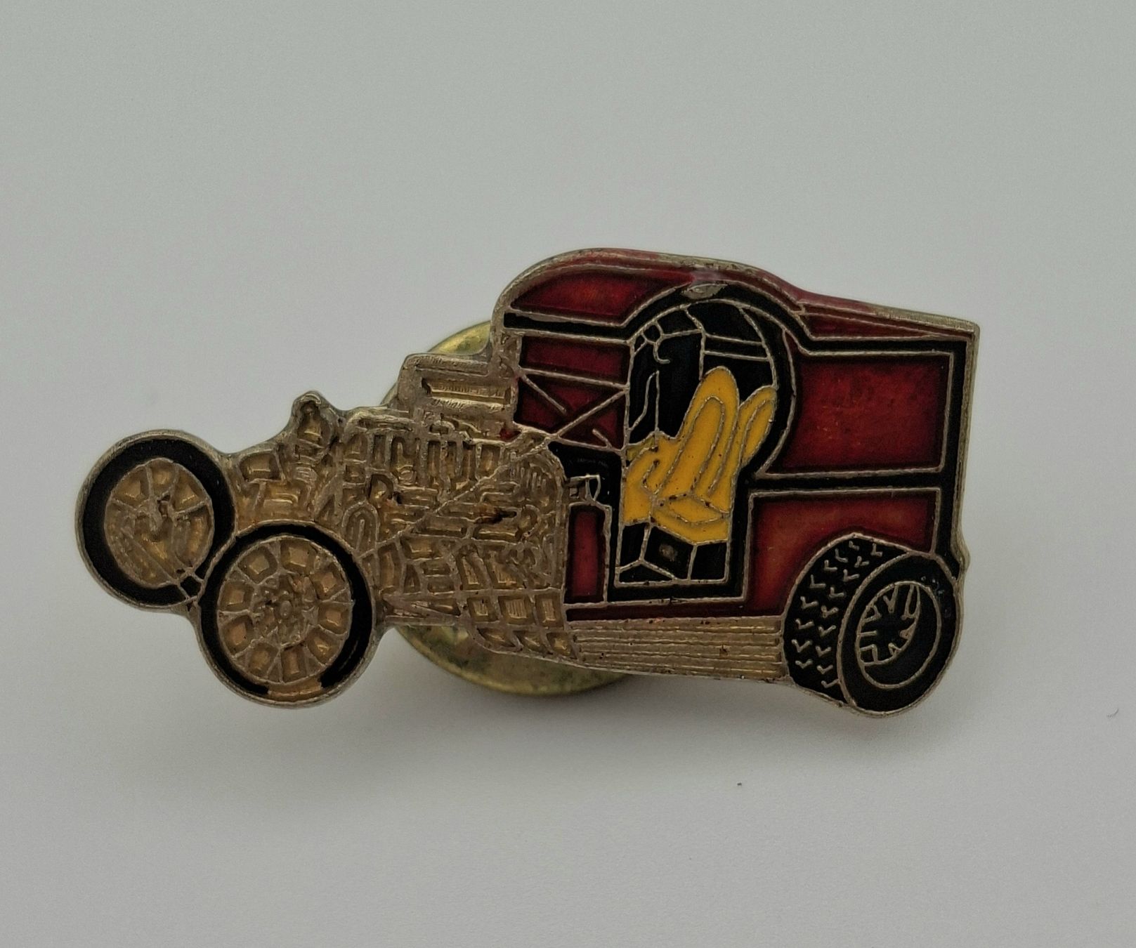 Placchette & Badge: Pin Hot Rod Auto  – Usato da Kriens venduto da Wolly85