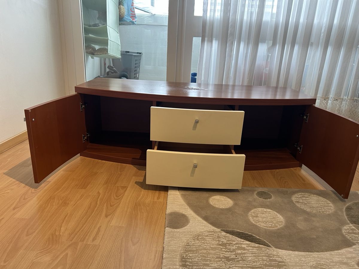 Mobili TV: Meuble TV vintage en bois – Usato da Biel/Bienne venduto da kwy_2by2 6