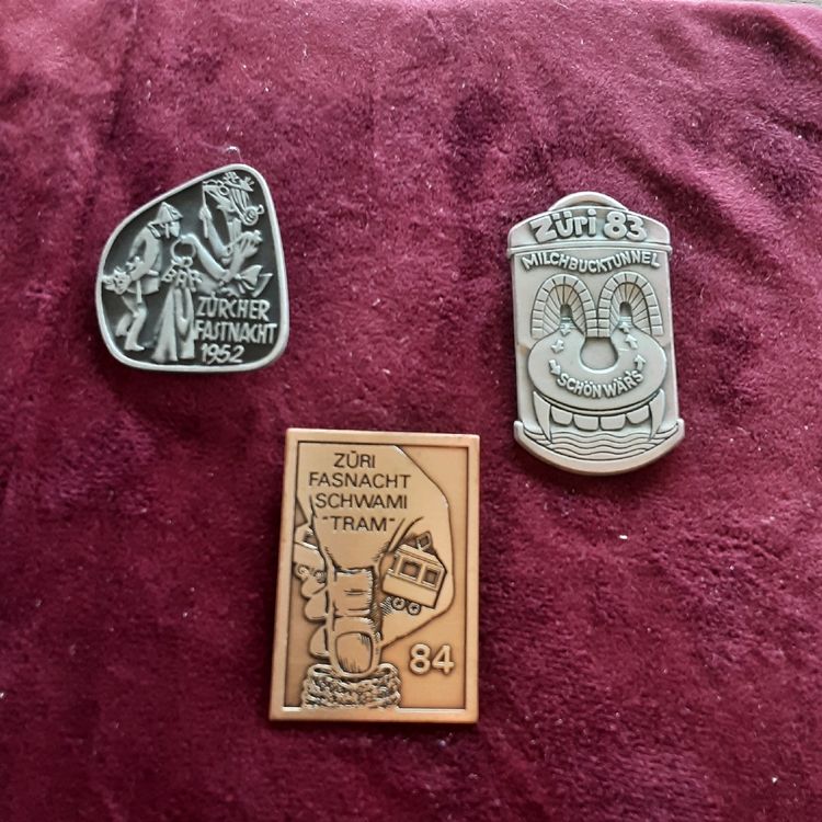 Lot De 3 Médailles Football – Anciennes Récompenses Sportives Très Bon état