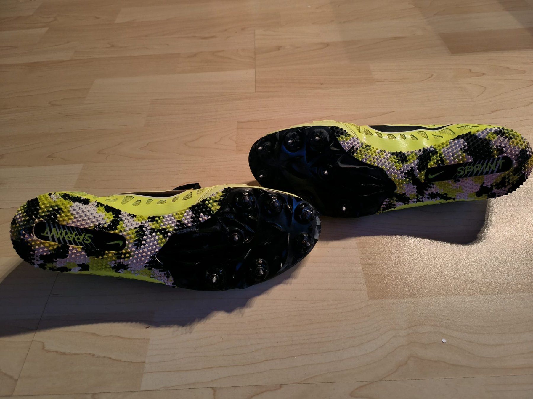 Nike Scarpe da uomo: Herren Leichtathletik NagelSchuhe,Gr.41 – Nuovo (secondo la descrizione) da aarburg venduto da macacito 2