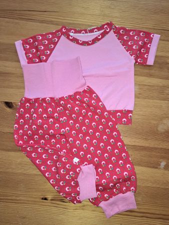 neues Kleiderset Hose und T-Shirt in Grösse 68