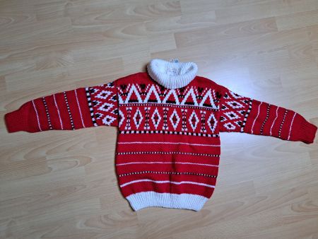 Handgestrickter Woll-Pullover, Einzelanfertigung