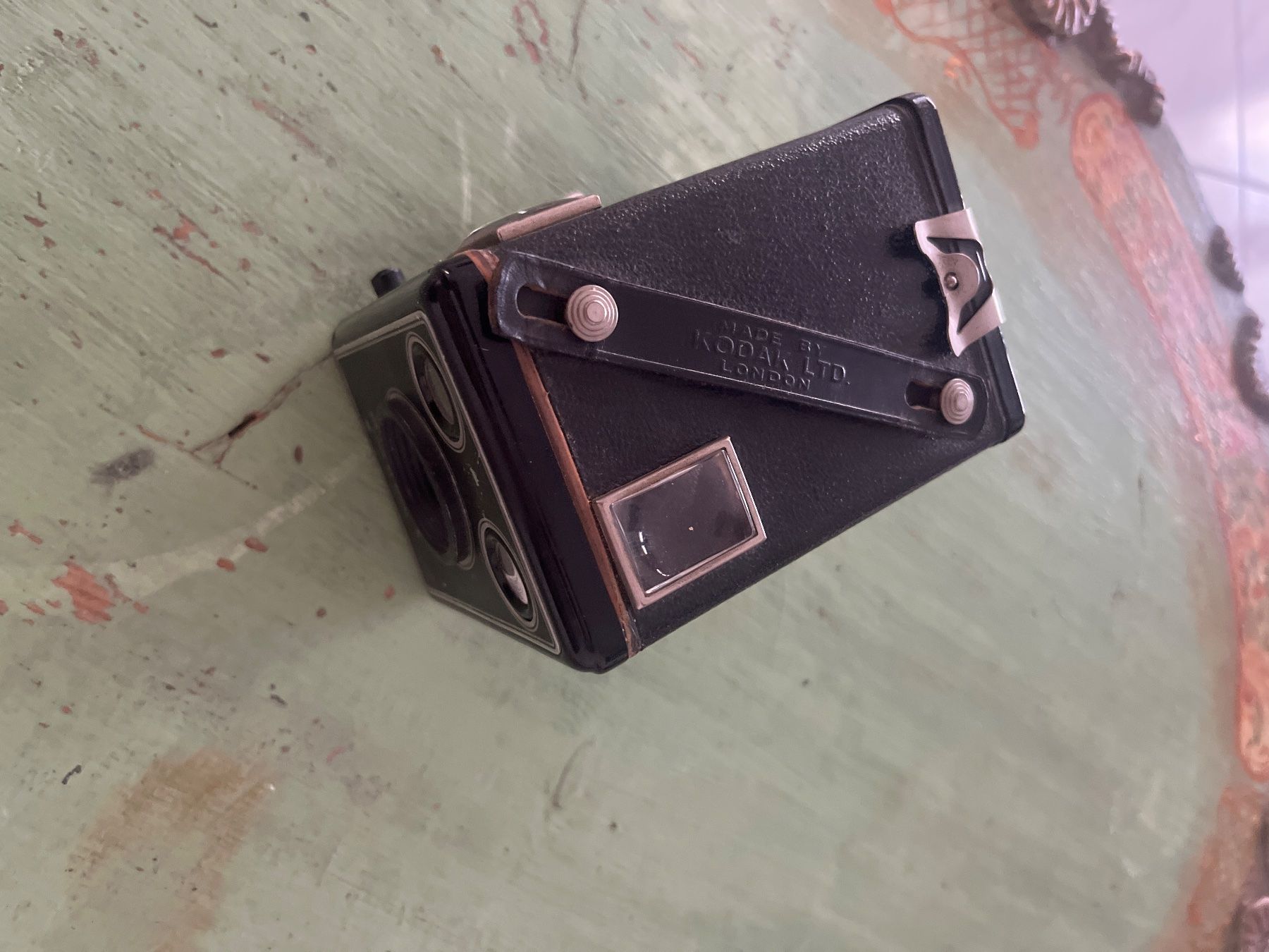 Kamera: Brownie C Vintage camera – Defekt aus Chiasso von AzenYa 4
