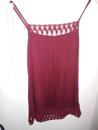 Top spaghetti bordeaux avec dentelles T, 44