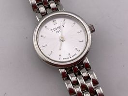 TISSOT Damenuhr läuft