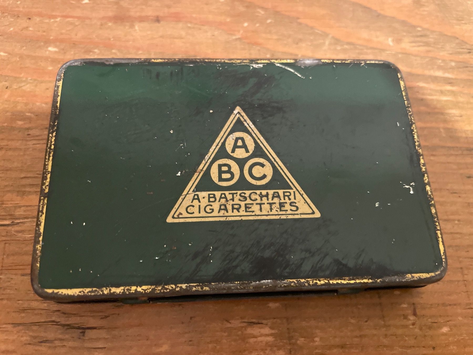 Dosen: Antike Blechdose, Blechbüchse A-Batschar Cigarettes – Gebraucht aus Winterthur von cheerio97 1