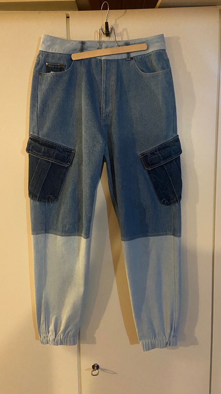 Jeans: Jeans cargo bicolore bleu tendance, taille M – Nuovo (secondo la descrizione) da Réchy venduto da santiwwrld_514 4