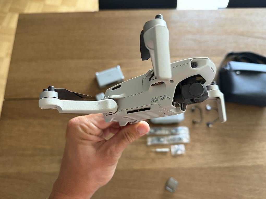 DJI Action Cam: DJI Mini 2 Fly More Combo Drohne + Zubehör – Usato da Watt venduto da Philip_Brunner 3