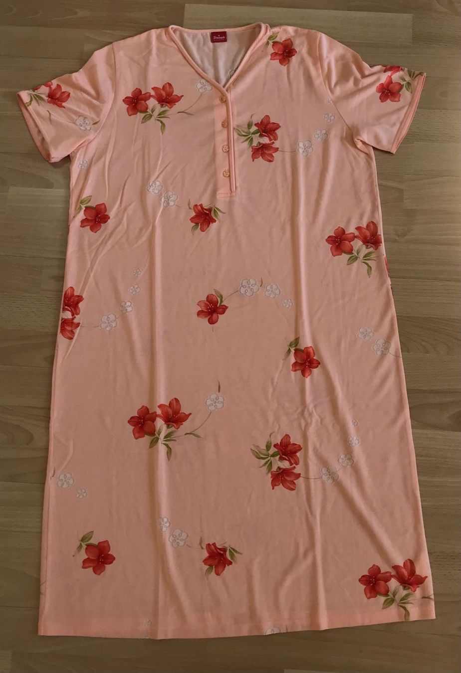Triumph Negligees & Pyjamas: Pyjama / Chemise de nuit Triumph - Taille 46 – Gebraucht aus Biel/Bienne von granitod