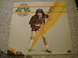 AC/DC  LP   *HIGH VOLTAGE*  1976