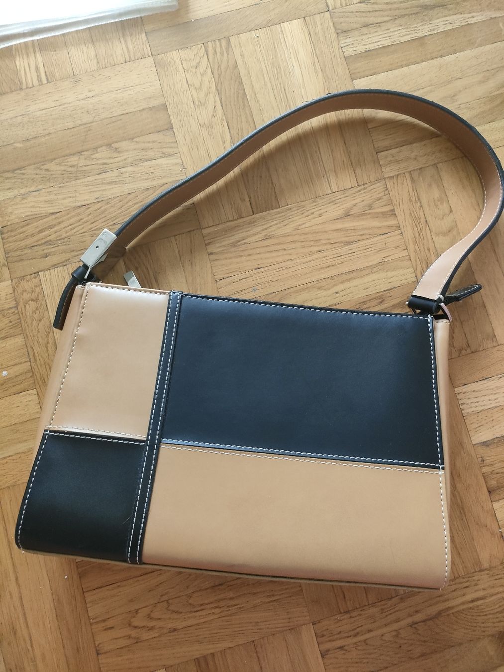 Taschen für Damen: Sac à main vintage élégant - Design unique et actuel – Neu und originalverpackt aus Sierre von mis_l9vf