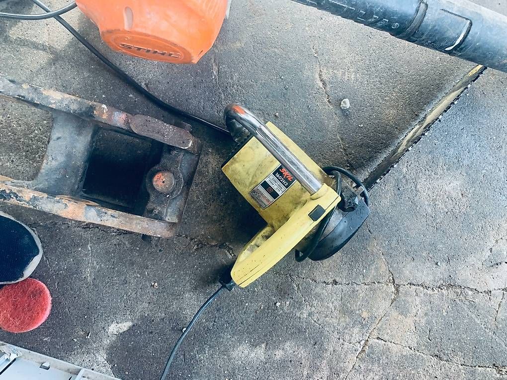Sägen: Elektro Kettensäge  – Gebraucht aus Horgen von 11sh 1