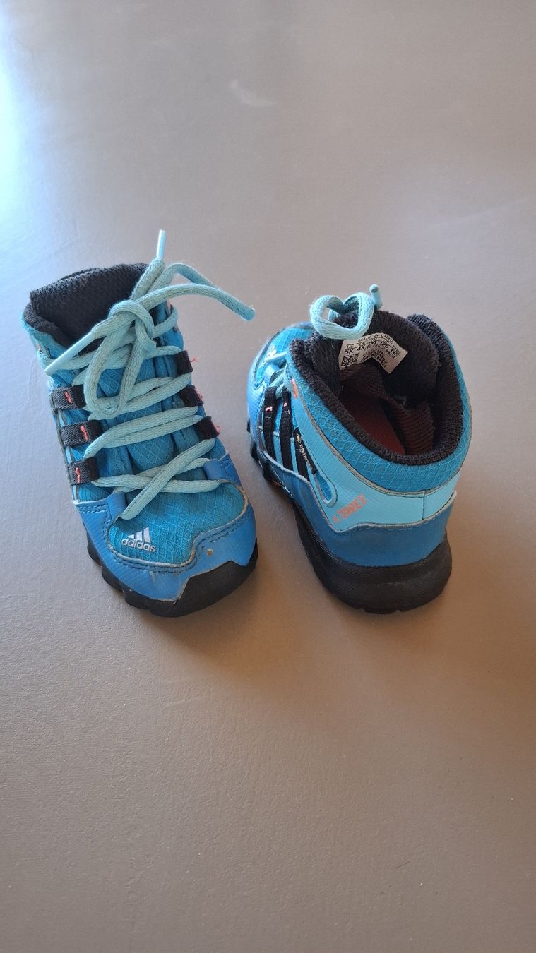 Adidas Scarpe per ragazzi: Adidas Terrex Wanderschuhe Outdoor Gr. 20 – Usato da Lü venduto da jas_minw