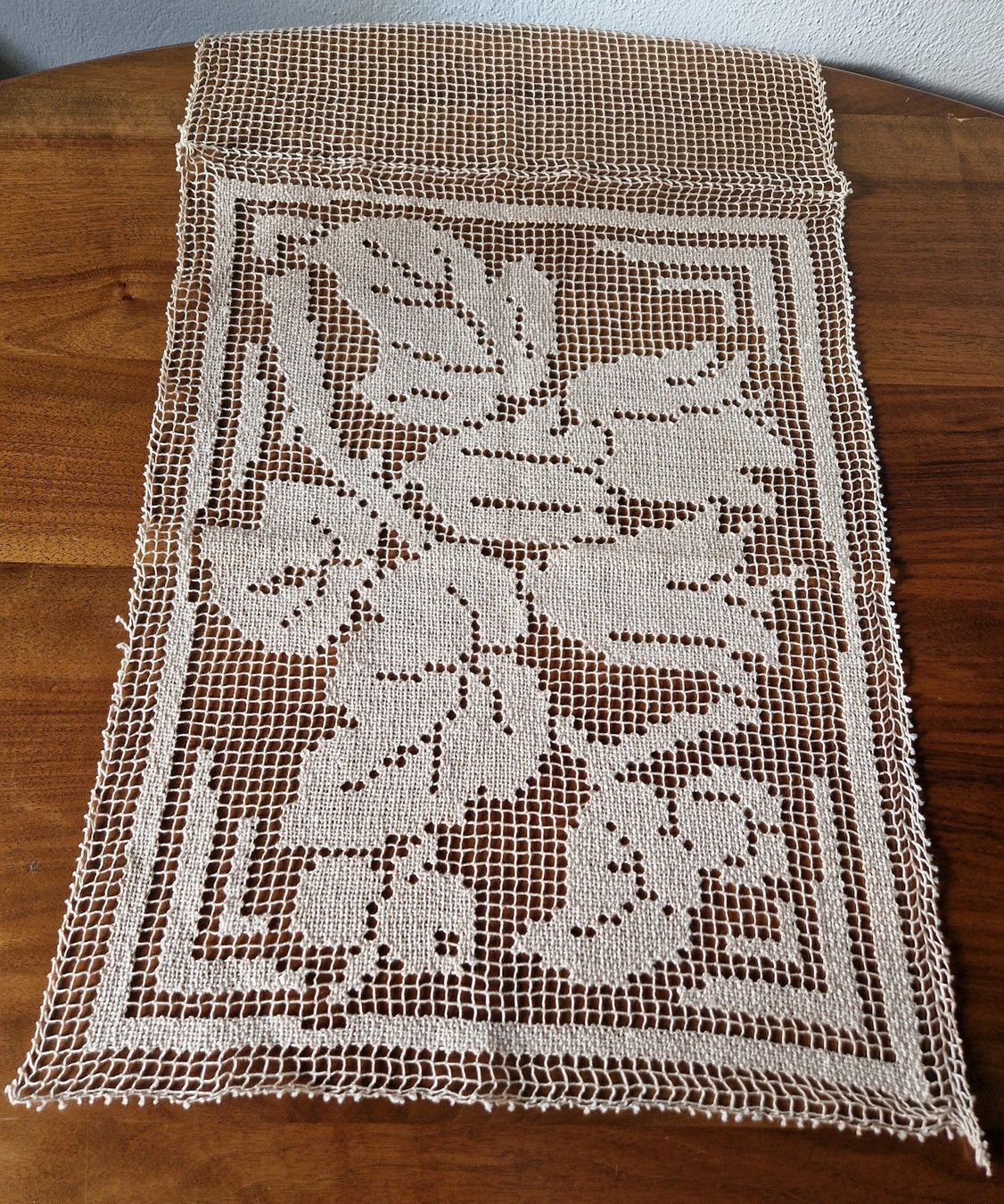 Tutte le decorazioni: Filet Handarbeit – Nuovo (secondo la descrizione) da Bern venduto da Antikbatik 1
