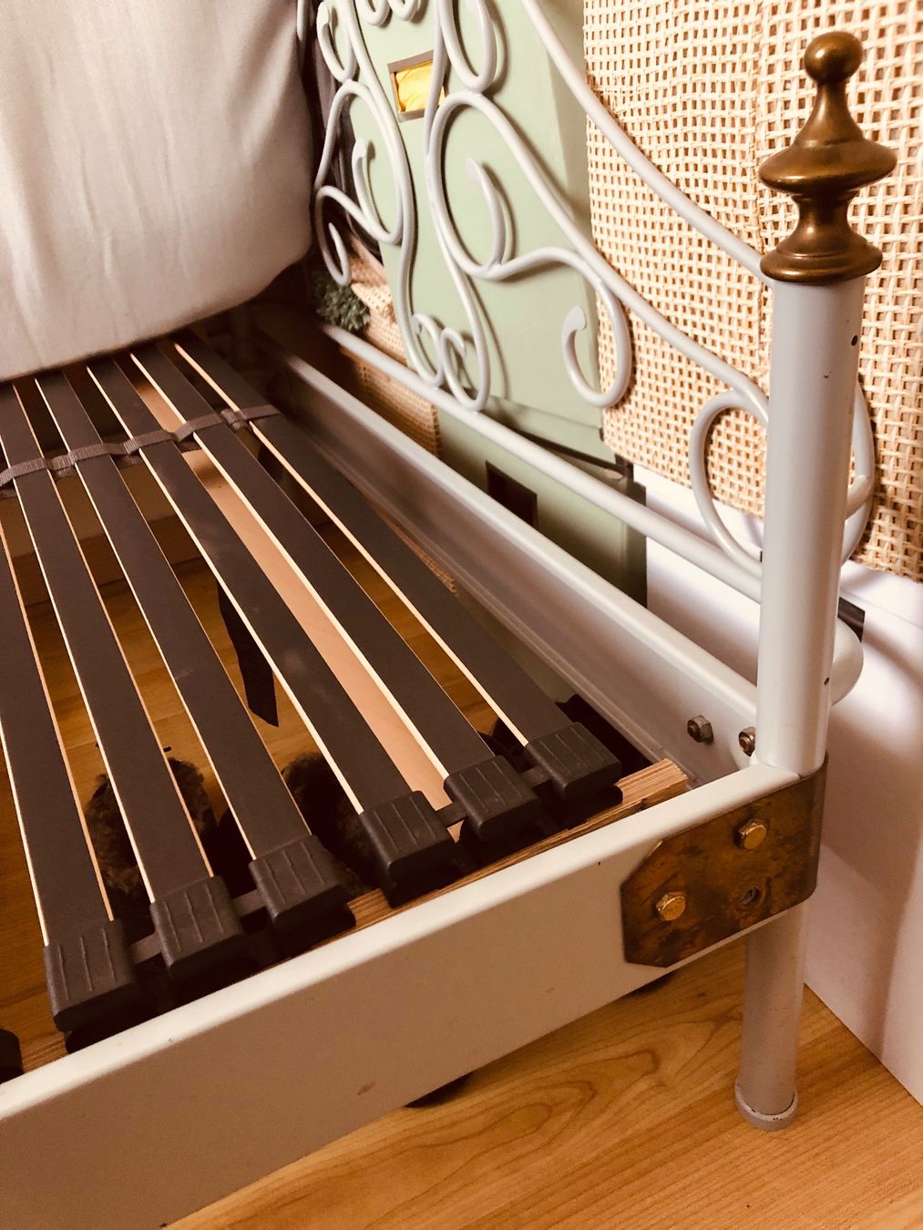 Ikea Letti: Metallbett mit Lattenrost, Einzelbett – Nuovo (secondo la descrizione) da Arlesheim venduto da leyRum4.5 3