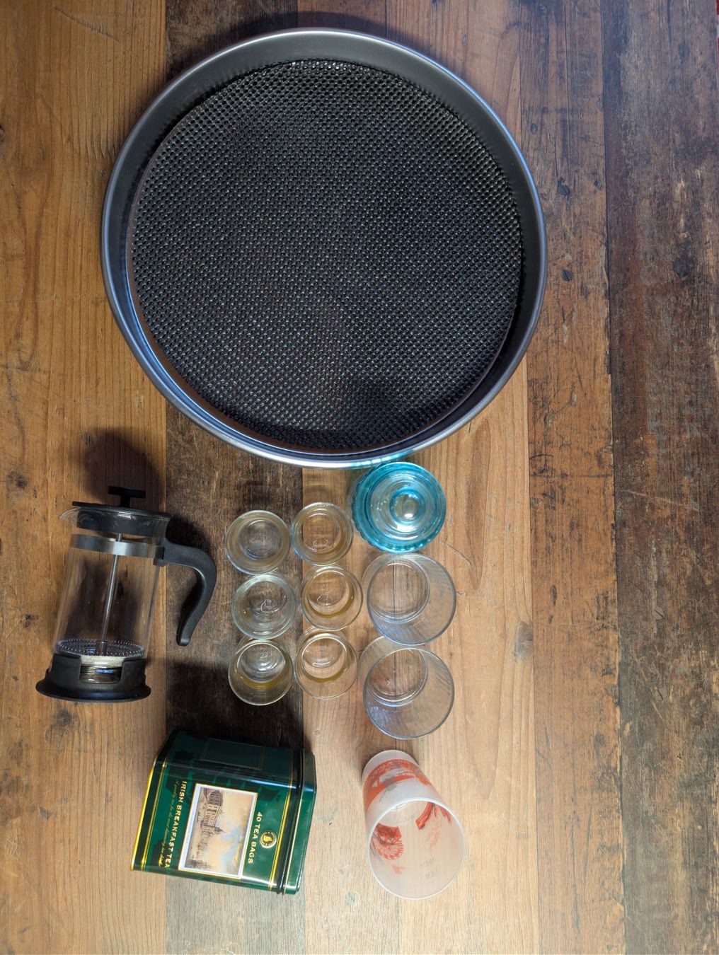 Tutte le decorazioni: Kaffee, diverse Gläser, Teedose, Serviertablett – Usato da Neuenhof venduto da mlw_w98j 2
