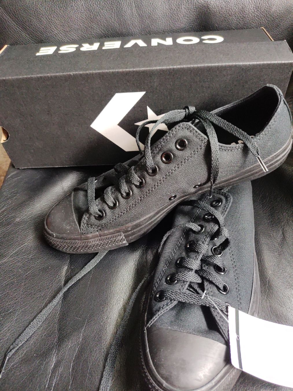Scarpe da uomo: Baskets Converse Chuck Taylor noires neuves  – Nuovo e nell'imballaggio originale da fribourg venduto da GameSpot