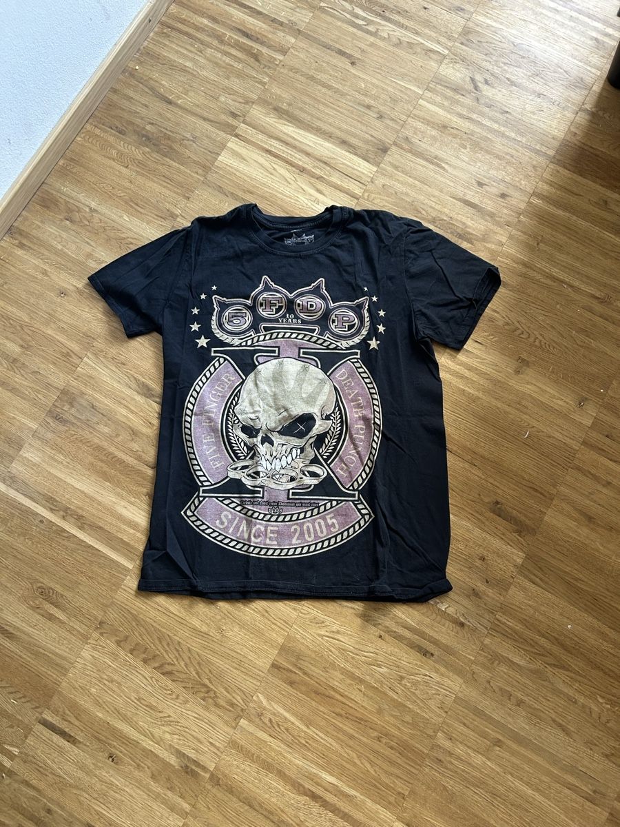 T-shirt: Five finger death punch Band Shirt – Usato da Wolfhausen venduto da eil_jc5j