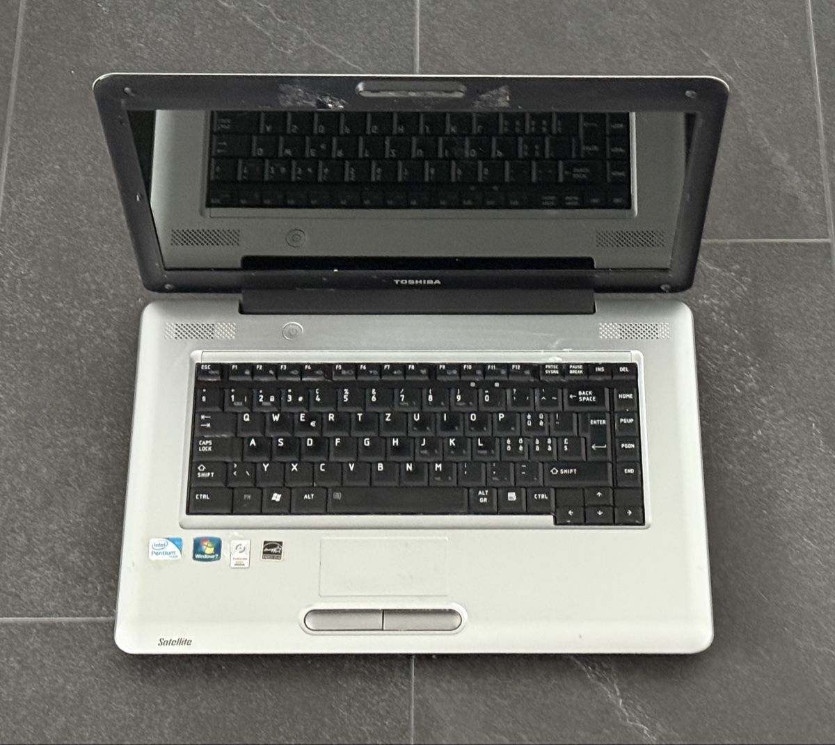 Toshiba Notebook: Toshiba Satellite – Usato da Goldach venduto da igwhitestar
