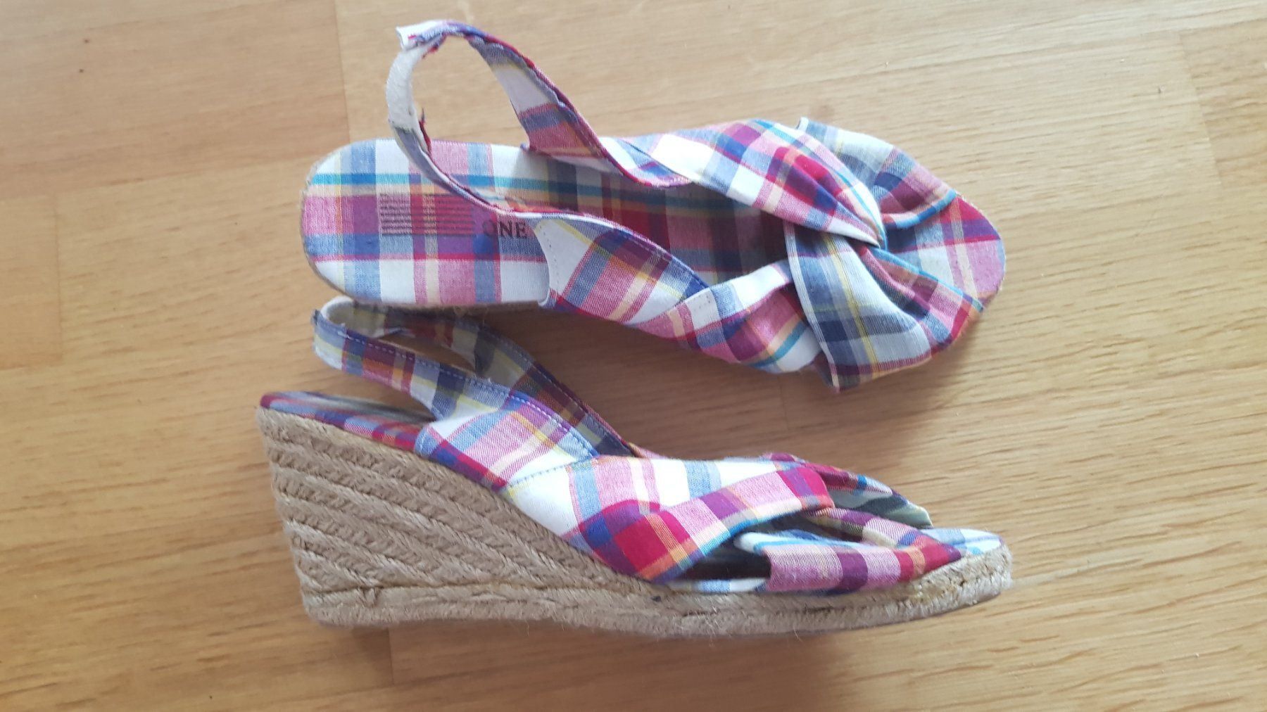 Scarpe da donna: Sandaletten – Usato da Zug venduto da Lonelybaba 1