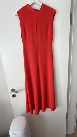 Rotes Sommerkleid, knielang, Grösse S – elegant!