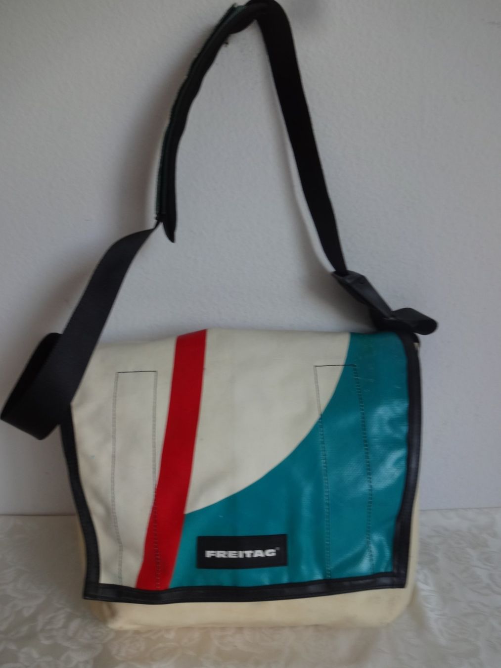 Freitag Autres vêtements & accessoires: """ FREITAG """ Umhängetasche – D'occasion à Frauenfeld par Riaa