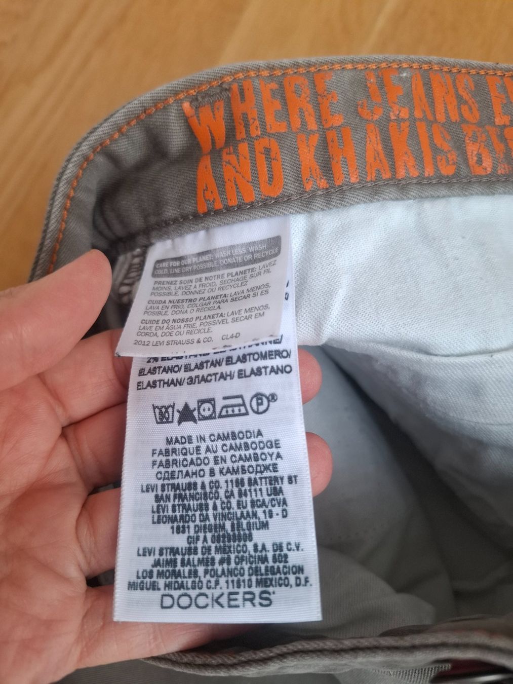 Pantalons: Dockers Herren Hose, Farbe Grau, Grösse 30/30 – D'occasion à Romanshorn par lichtmond2022 2