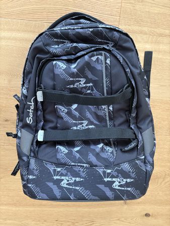 Schulrucksack Satch, wie neu, schwarz/grau