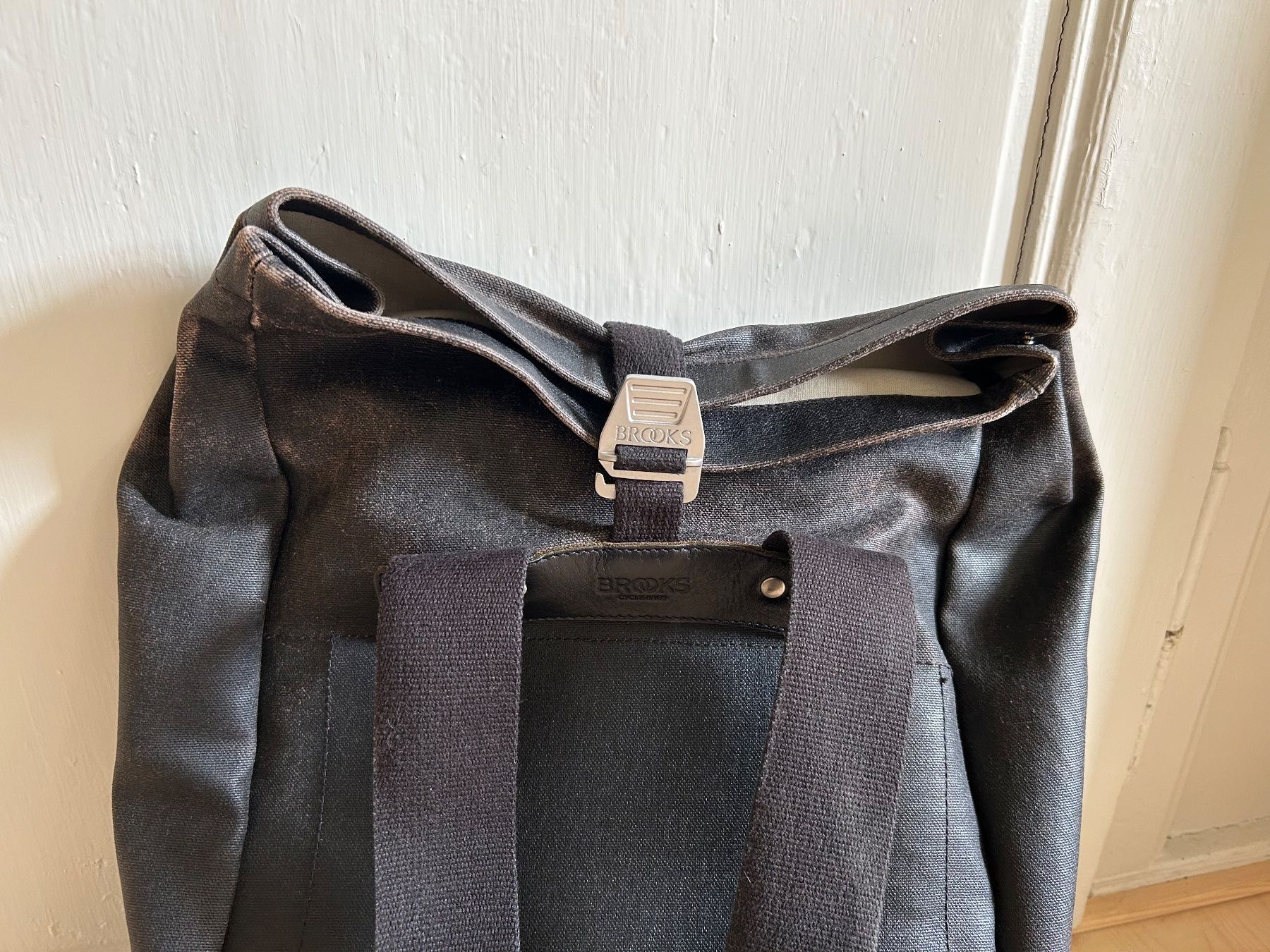 Brooks Zaini: Brooks Rucksack schwarz, Canvas, 26L – Usato da Sonvilier venduto da leaduvallon 8