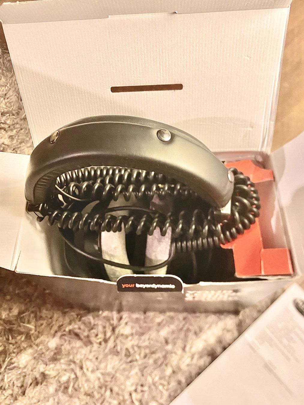 Cuffie: BEYERDYNAMIC DT 990 PRO 250 OHMS - Studio headphones – Usato da Lausanne venduto da ric_k28l 1