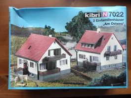 2 Einfamilienhäuser "am Ostweg" von Kibri N, Fabrikneu