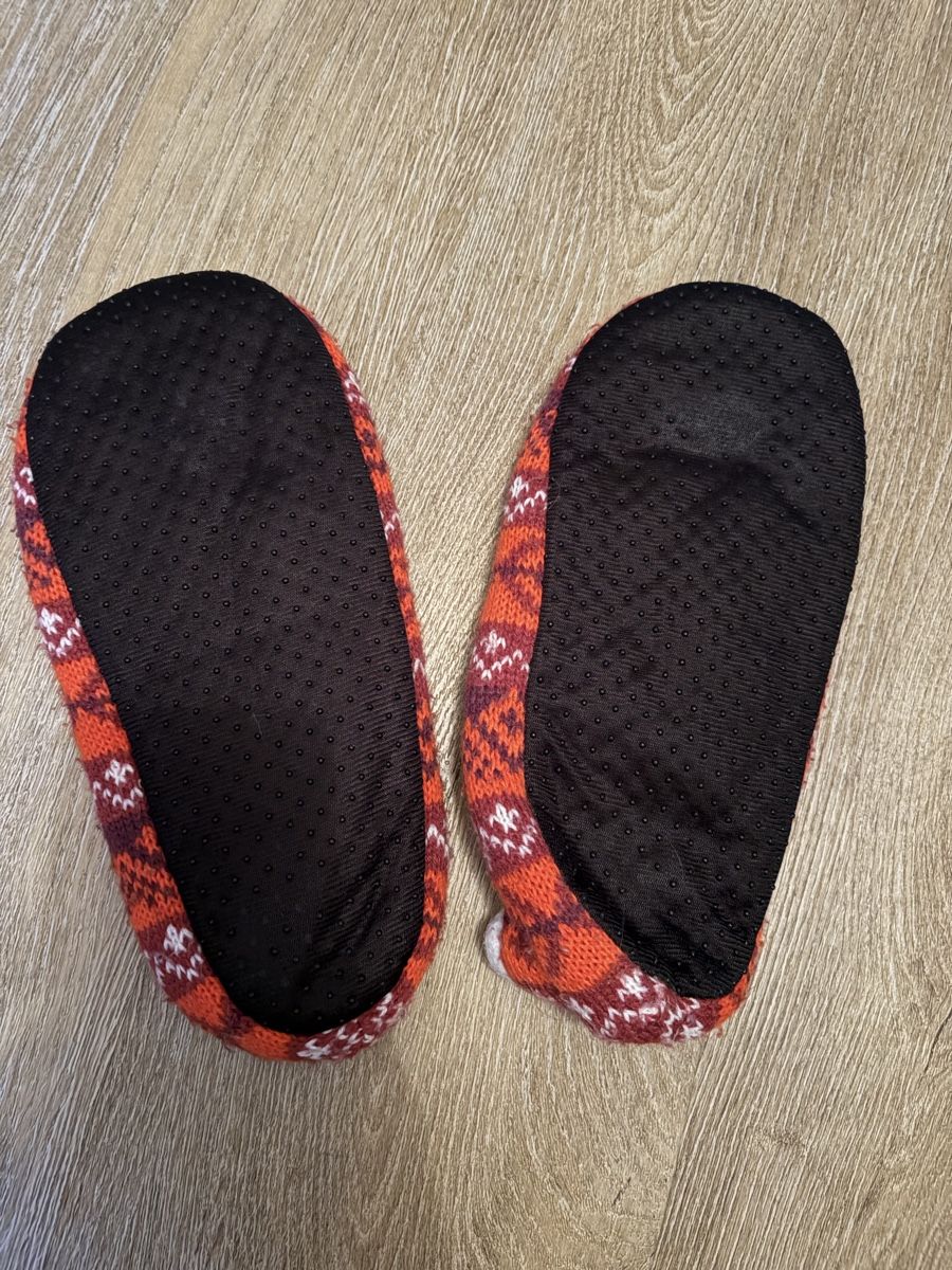 Scarpe da uomo: Warme Hüttenfinken rot gemustert – Usato da Frenkendorf venduto da lrhggrty 1