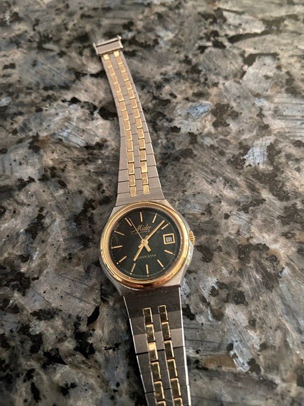 Mido Orologi: Mido Armbanduhr  Comander – Usato da Stüsslingen venduto da Fischermeitli