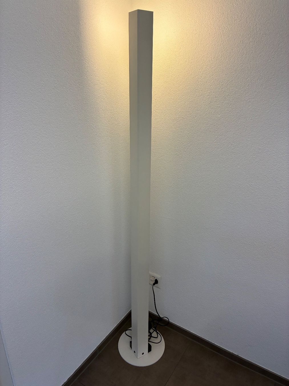 Interio Lampade: Eck - Stehlampe – Usato da St. Margarethen TG venduto da Barbie16