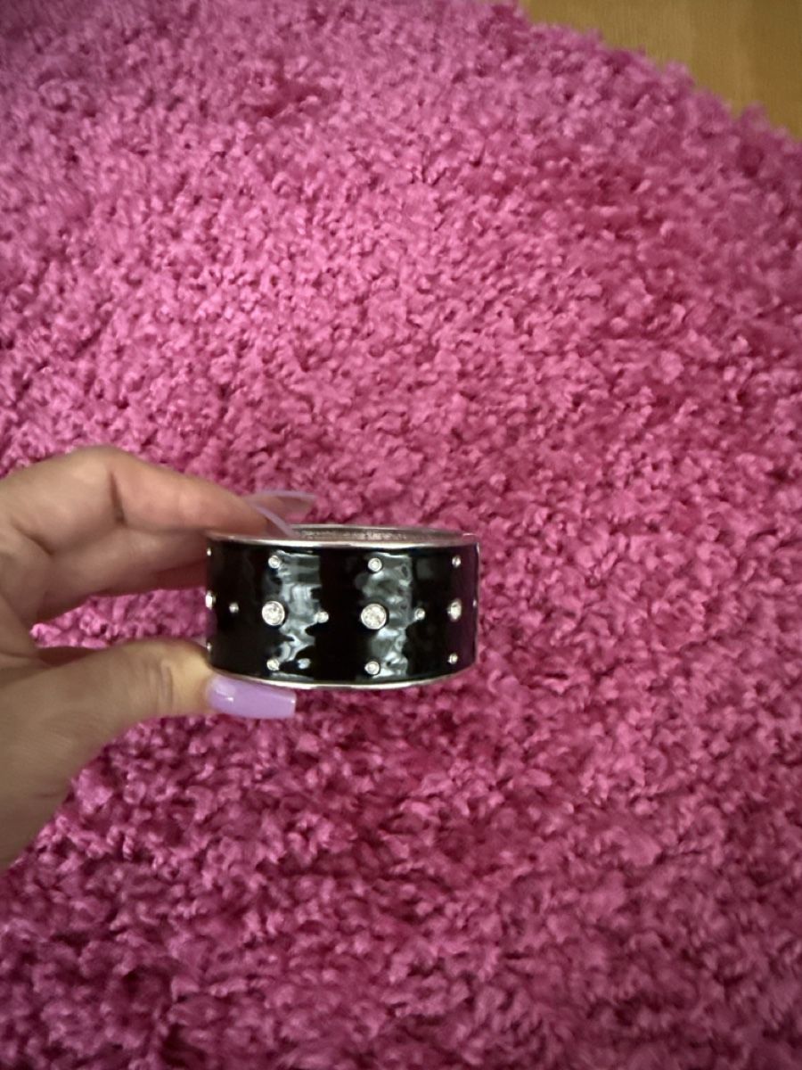 Bracelets: Modischer Armreif mit Strass - Top Zustand! – D'occasion à Richterswil par cobruetsch 2
