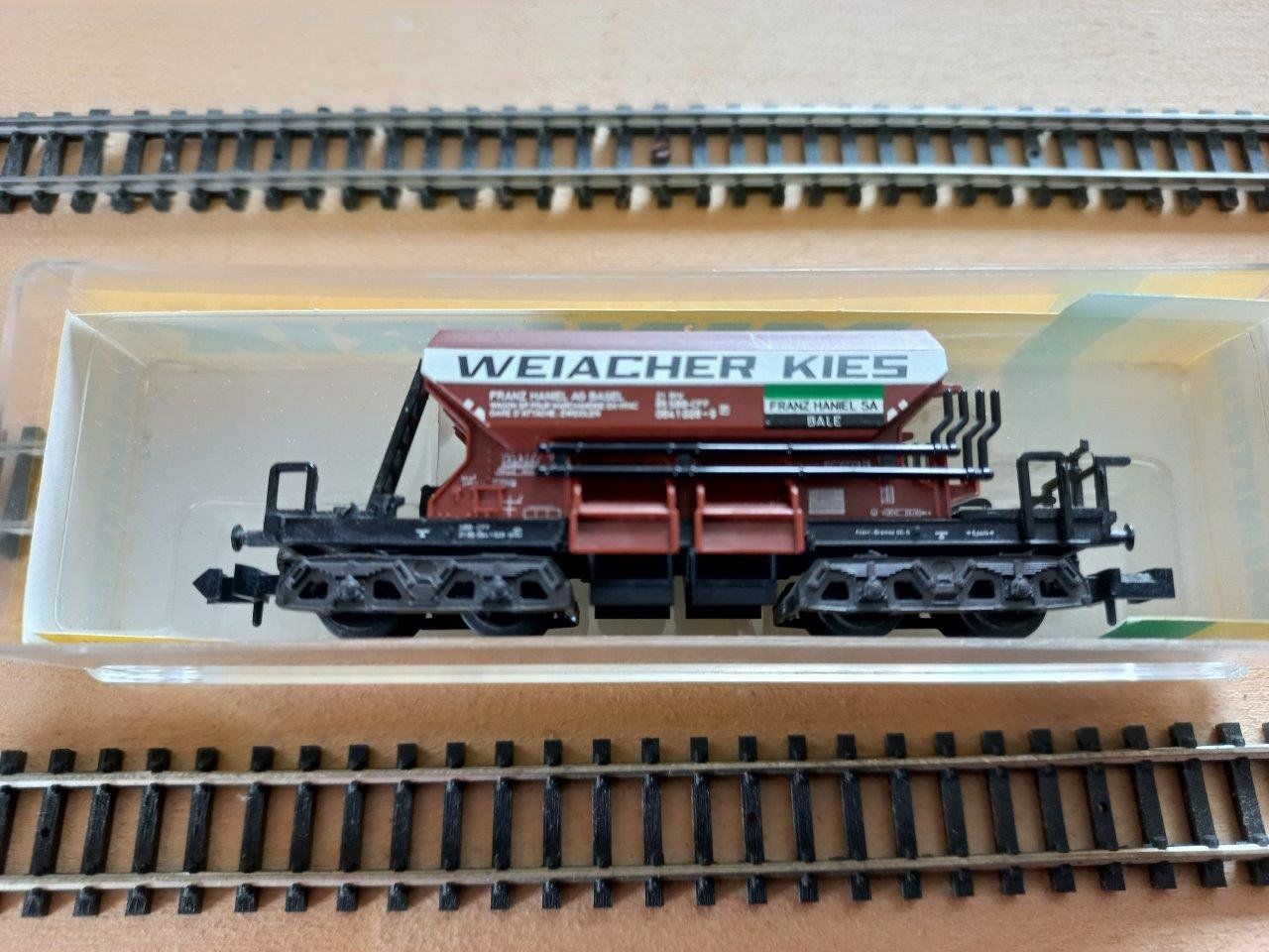 Trix Modellini di ferrovie: Minitrix Spur N Güterwagen   Weiacher Kies SBB      intern 1 – Usato da Pfäffikon / ZH venduto da Pefkadett 2