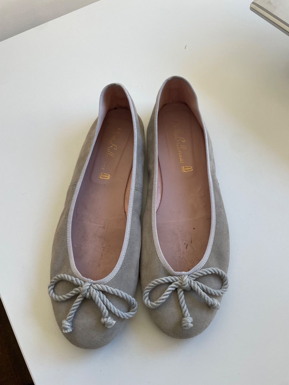 Scarpe da donna: Pretty Ballerinas, Top Zustand, Gr. 40, hellgrau – Usato da Zürich venduto da Robin_zh2