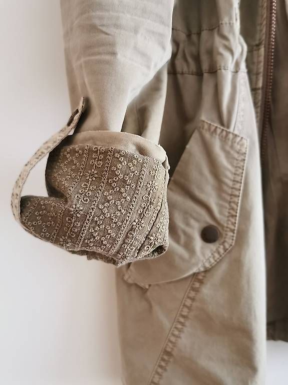 Cappotti: Parka Review Gr. M – Usato da Dietikon venduto da Sandra_Luka 1