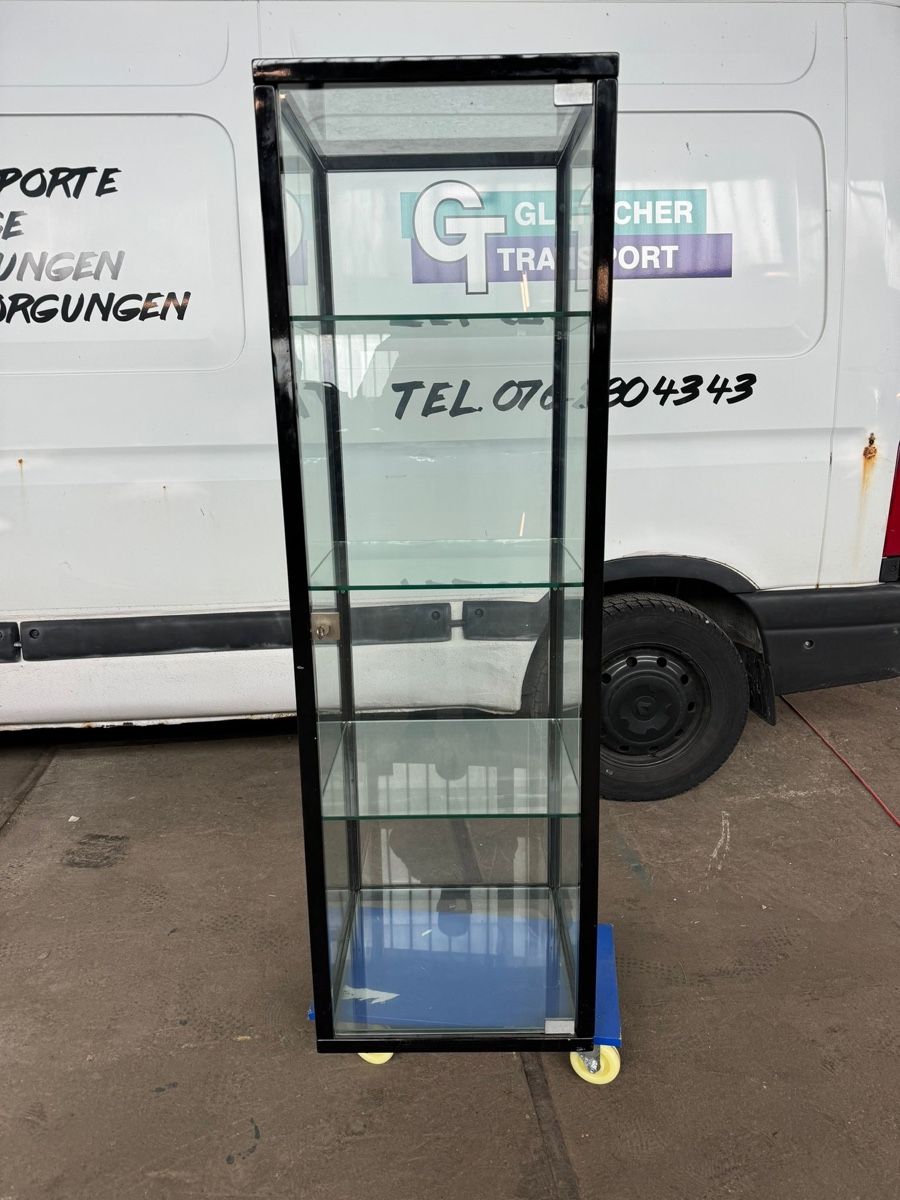 Vitrinen: Massive Vitrine – Gebraucht aus Bütschwil von sof_p98b