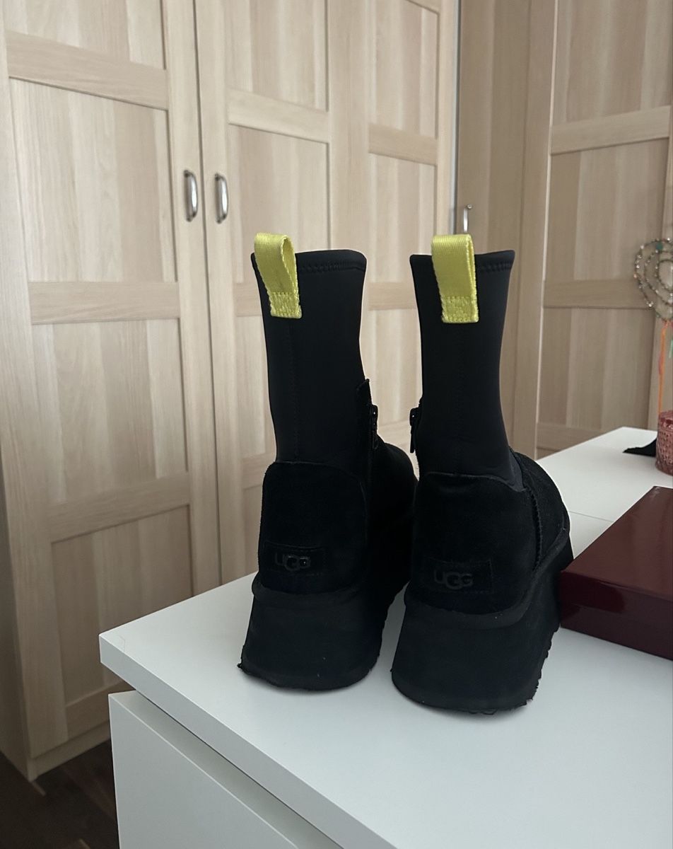 Ugg Chaussures hommes: Ugg noires plateforme comme neuves – D'occasion à Wallisellen par lea_mv25 3
