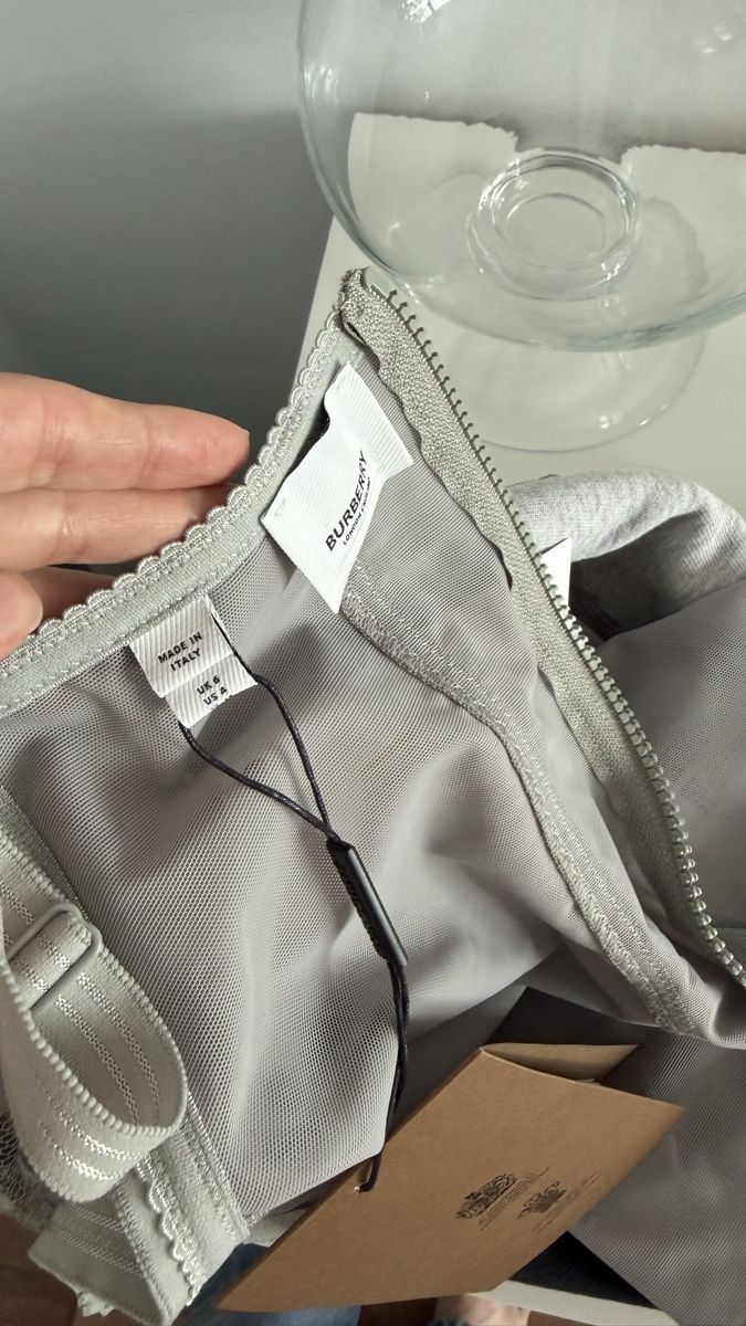 Burberry Top: Burberry corset – Nuovo e nell'imballaggio originale da Paradiso venduto da viorea 6