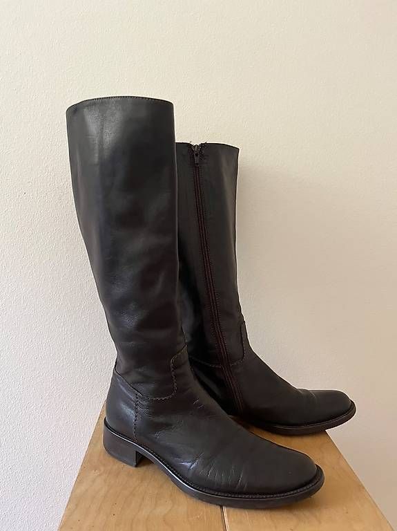 Scarpe da donna: Braune Lederstiefel – Usato da Bern venduto da nal_5x9x