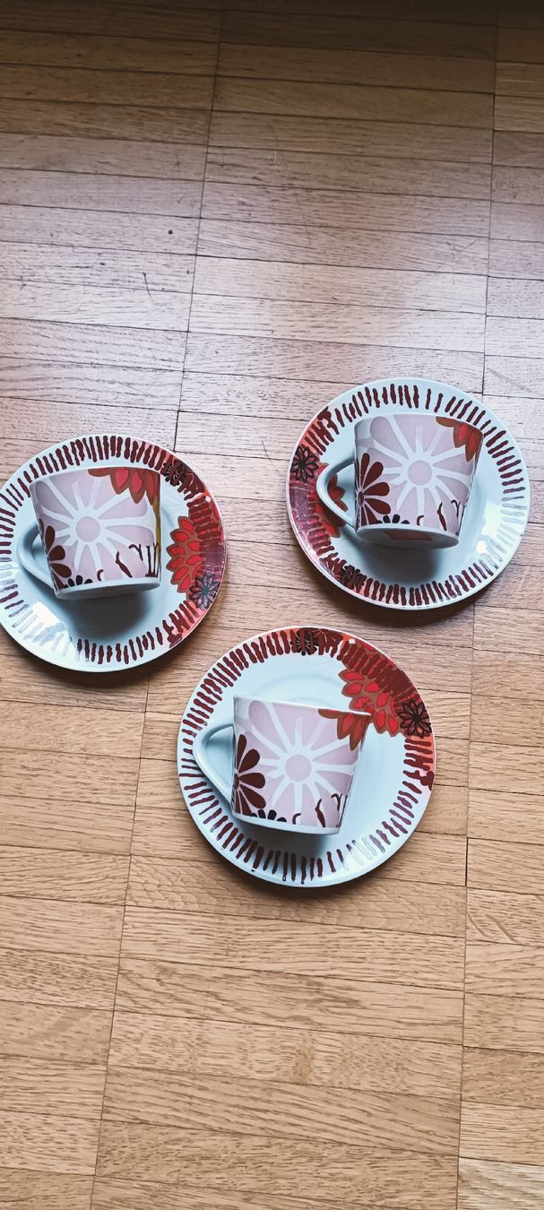 Set di piatti: Tazze da caffè vintage Tebe con piattini - Set da tre – Usato da Lugano venduto da ycd_rv8h 3