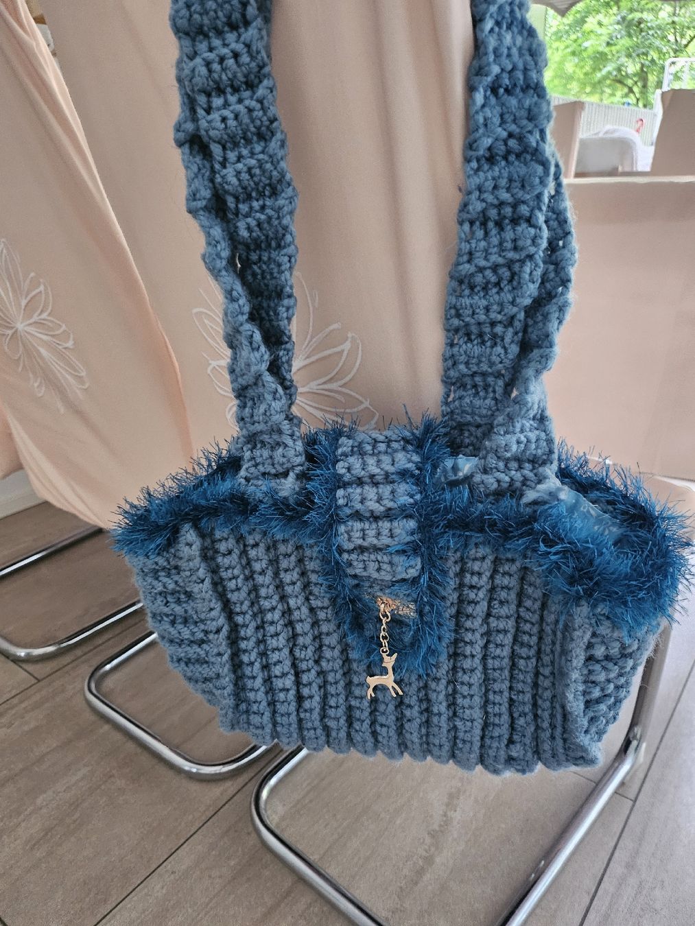 Borse da donna: sac en laine fait main – Usato da Dietlikon venduto da mic_z7ly