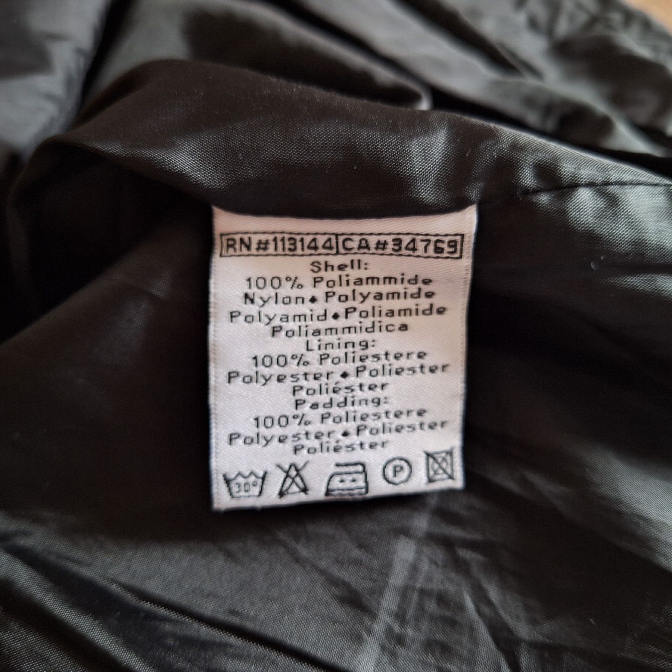Kappa Giacche: Versand möglich.  Kappa Winterjacke, schwarz,  Large – Usato da Winterthur venduto da Goldpipau 3