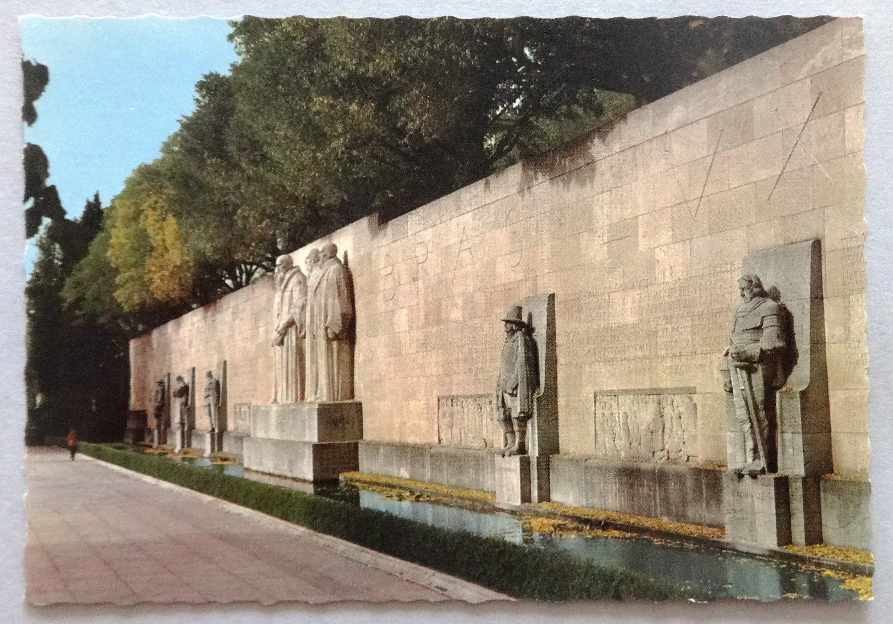 Ansichtskarten: Genève - Le Monument de la Réformation – Gebraucht aus Fétigny von Billy2miny